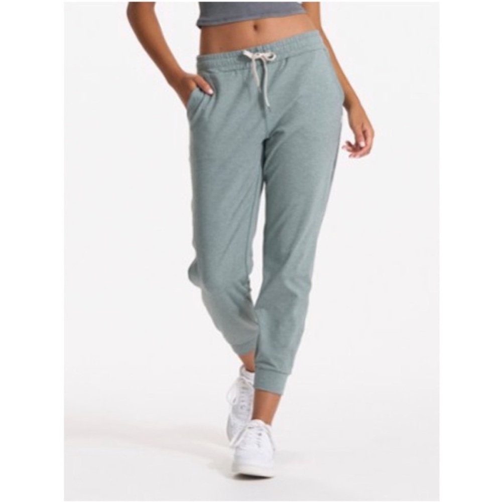 Women’s Vuori Performance Joggers - Large - EUC - rare color
